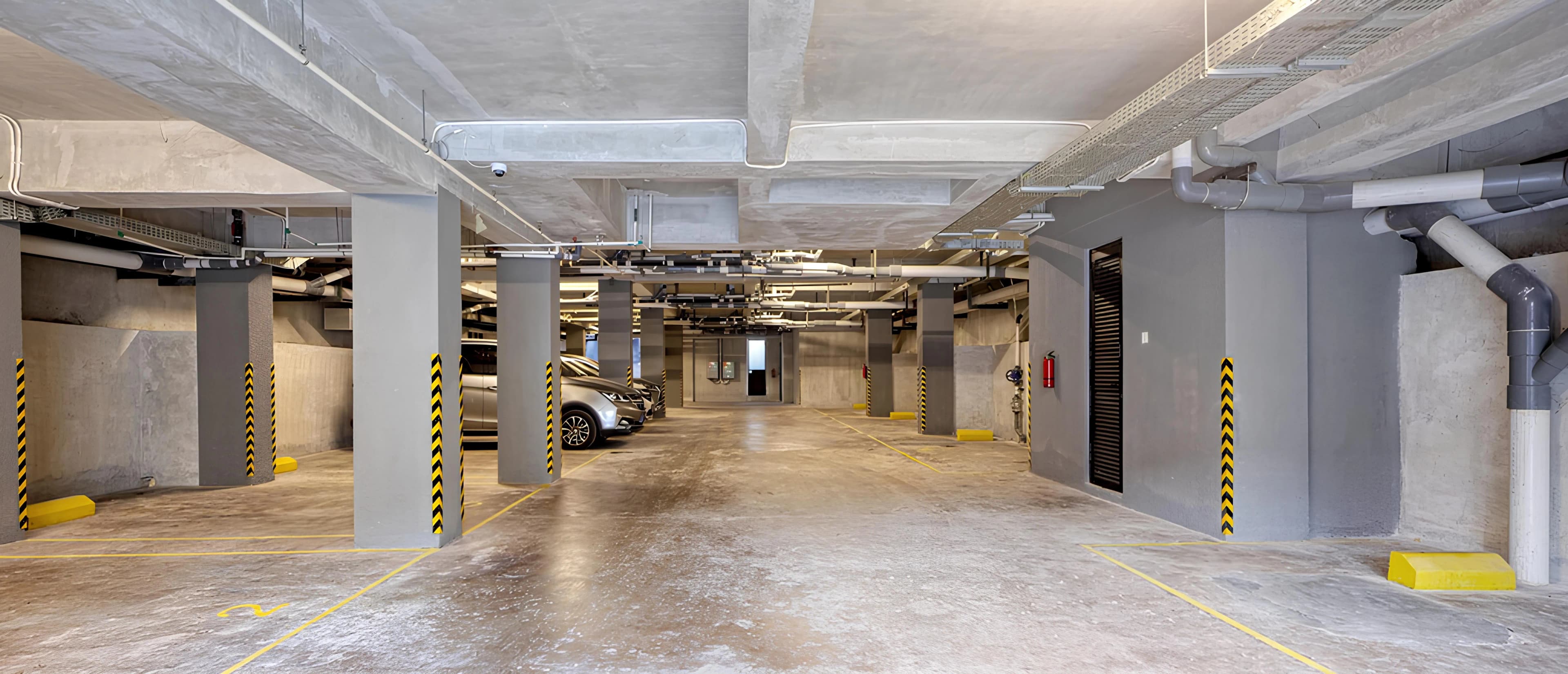 PARKING & EASY ACCESS Thumbnail