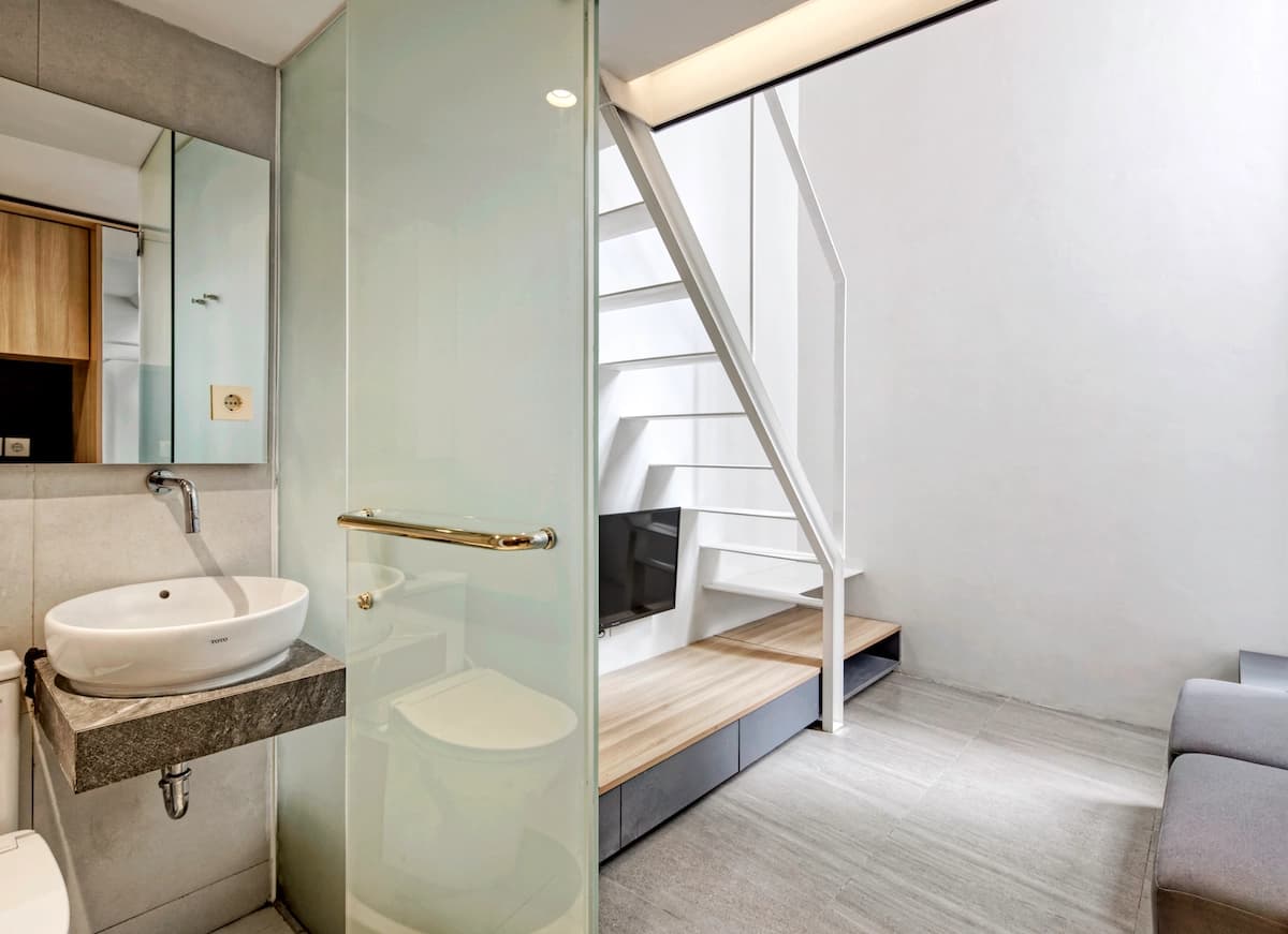 Room Thumbnail-1