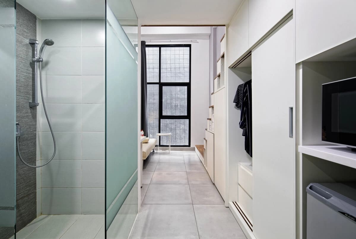 Room Thumbnail-2