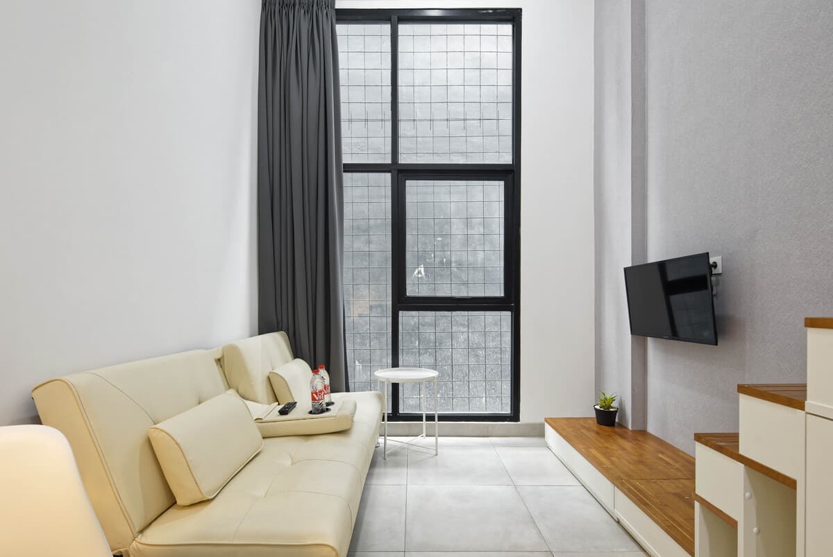 Room Thumbnail-1